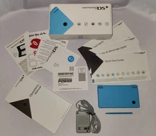 Nintendo DSi Handheld (Blue) 2009 Authentic CIB Excellent Condition Clean Tested