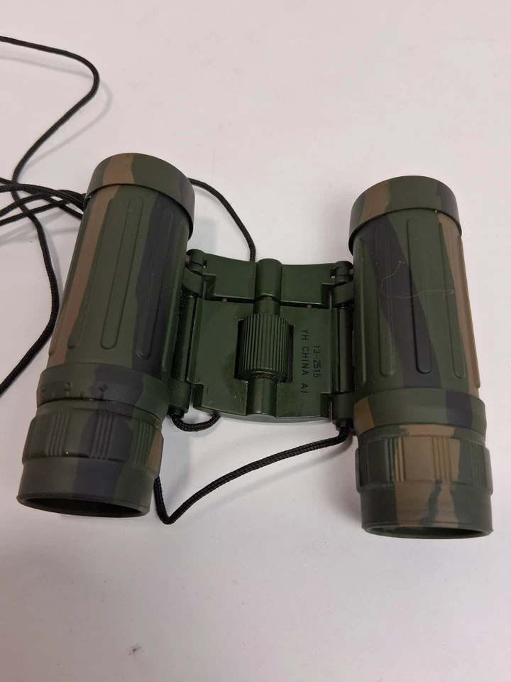 Binoculars Bushnell 8x21 Compact Camo 378 ft at 1000 Yards w/Black Belt Case - Image 4 of 4