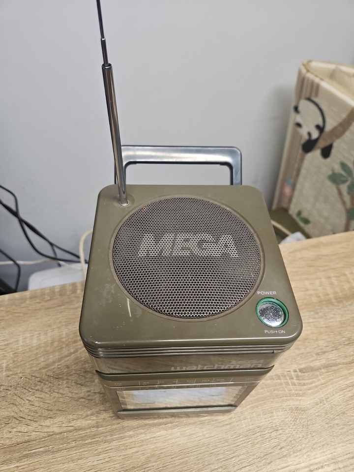 Sony Mega Watchman FD500 Portable Black White TV FM/AM Receiver Works