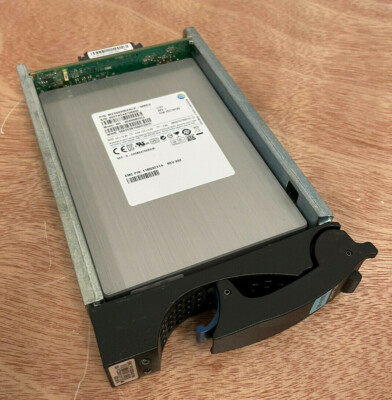 EMC Samsung 200gb 3.5' flash ssd hard drive 118032714 with caddy