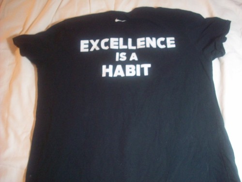 Buffalo Bulls black Excellence Is A Habit, 4 Ever A Bul1 by The Nike Tee size L - Picture 2 of 4