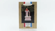 1996 HALLMARK KEEPSAKE ORNAMENT LIGHTING THE OLYMPIC FLAME HANDCRAFTED ~ *