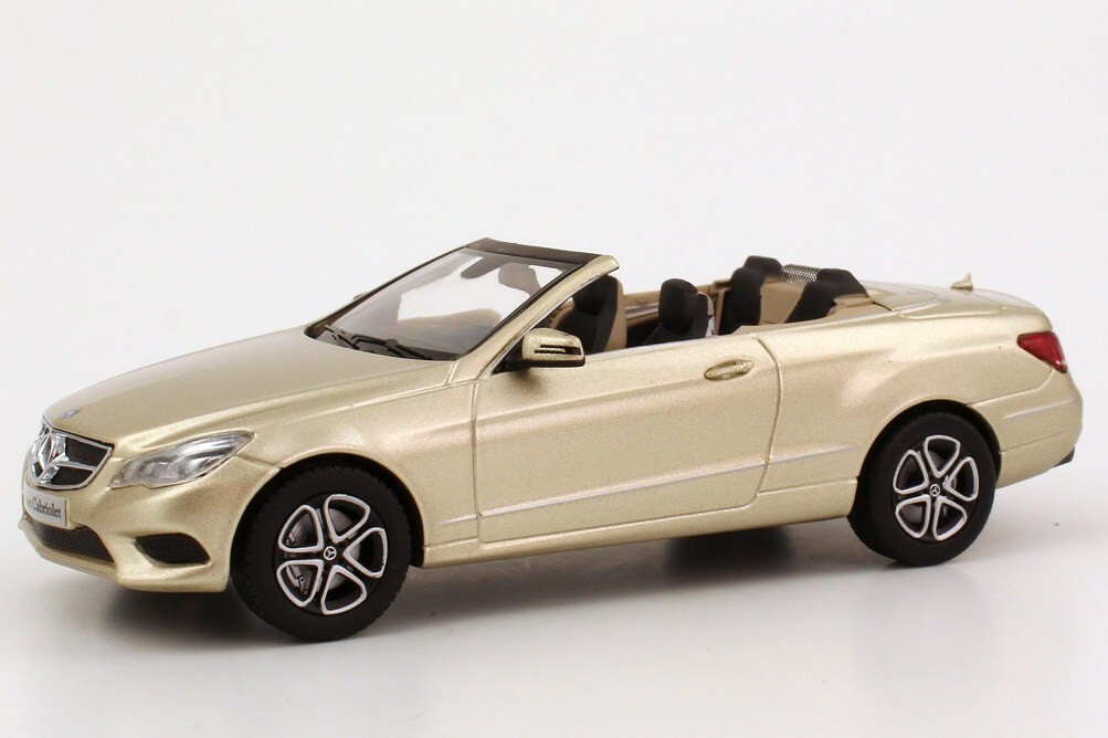 KYOSHO 2013 Mercedes E-Klasse Cabrio (A207 MOPF) Argonit Silver 1