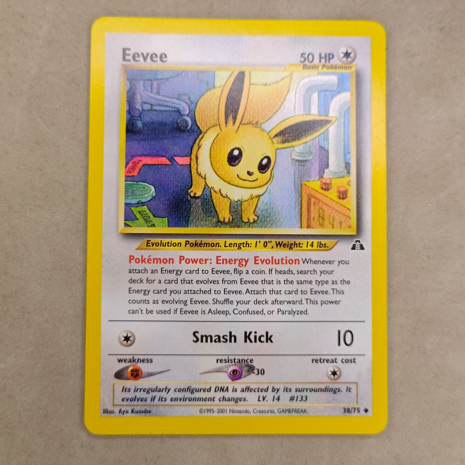 NM Near Mint Eevee 38/75 Neo Discovery Regular 2001 Pokémon Card WOTC Vintage