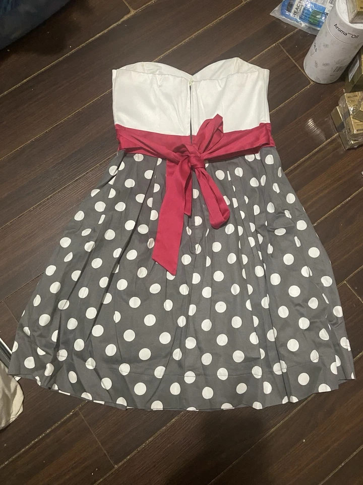 Vestido corto de fiesta TEEZE ME para mujer con cinturón sin mangas + acampanado talla: 9 Foto 2 de 4