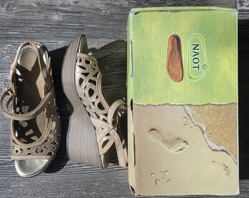 Women's Tan Naot Deluxe Champagne Biscuit Women's Leather Wedge Sandals 5.5US 37