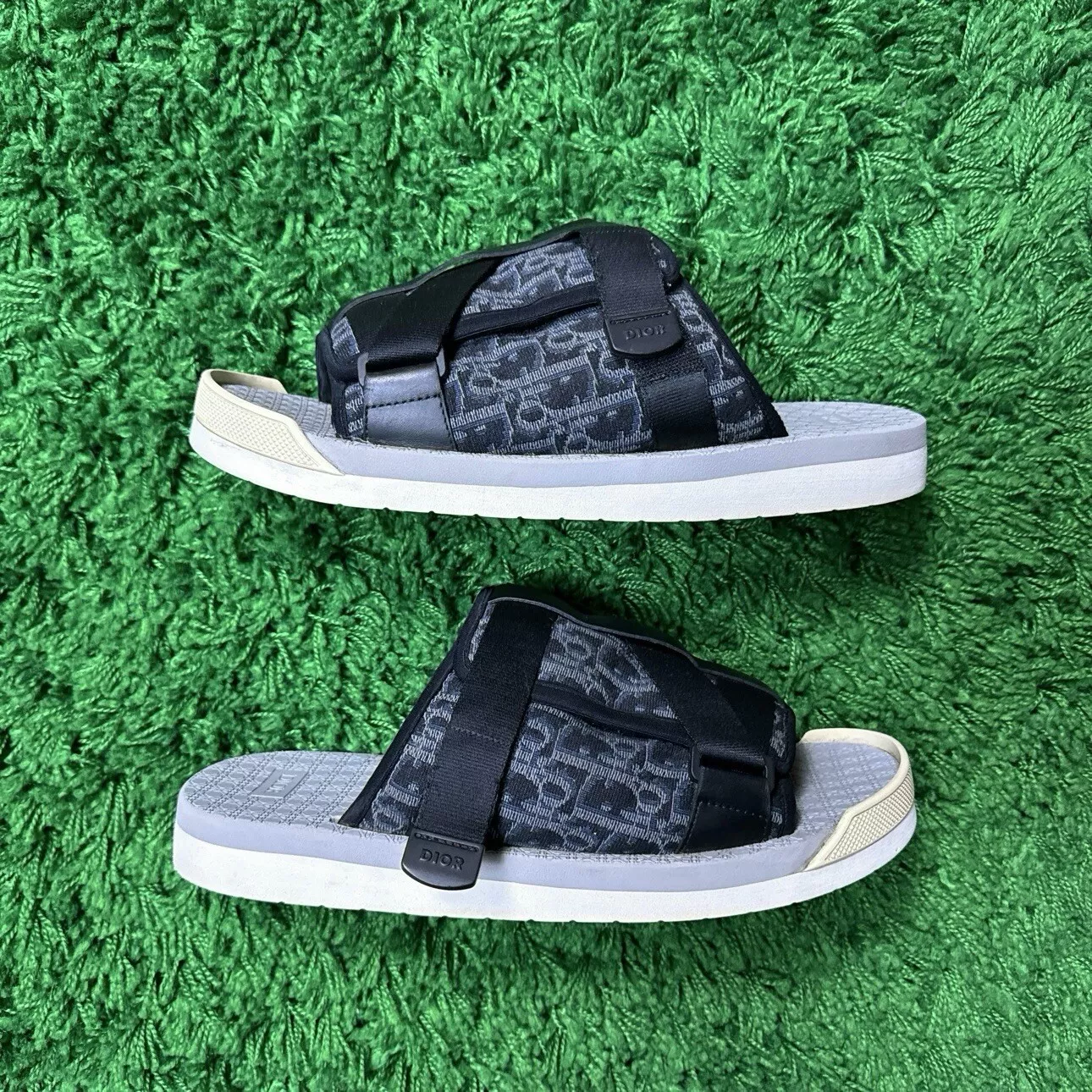 Sandales de créateur Dior Alpha Slides 