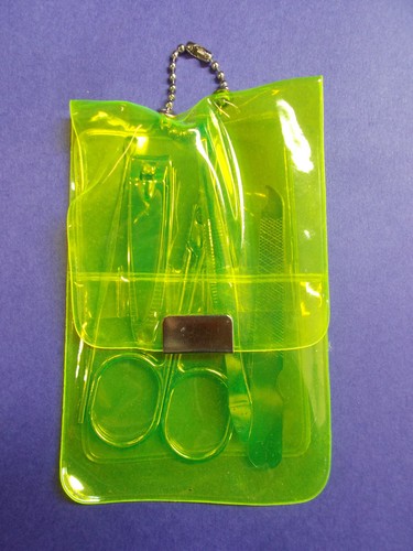 METAL PEDICURE SET IN PLASTIC POUCH WITH SNAP - 5 PIECE SET - YELLOW COLOR POUCH - Picture 14 of 16