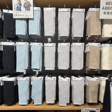 UNIQLO UV-cut seamless arm covers UPF50+ Women New Japan 474206