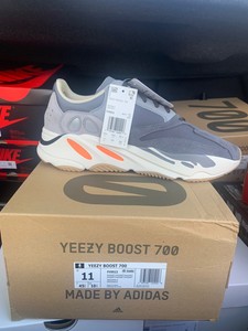 stockx yeezy boost 700