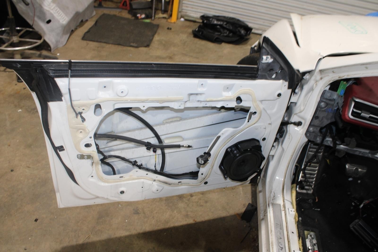 Maserati Ghibli 2014-2017 Front Left Door White