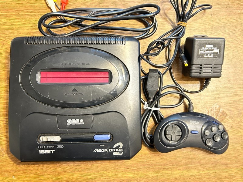 Sega Mega Drive 2 + Strider Set Console MD Genesis Sega Japan NTSC-J Bundle