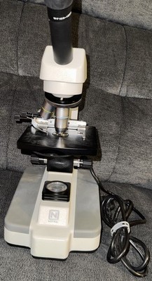 National Microscope Model T0.5A 4/10/40x Lenses