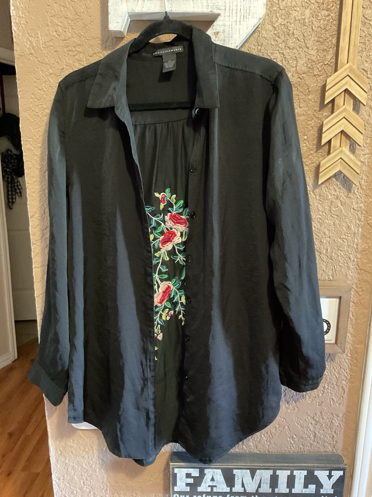 Grace Elements Black Button Front Top Floral Embr… - image 1
