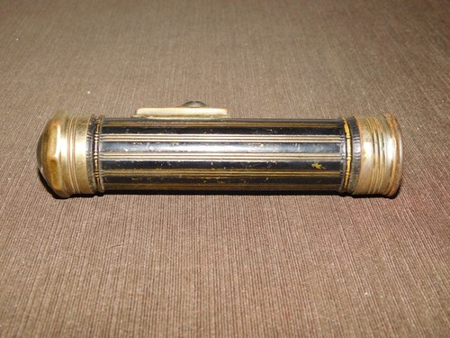 VINTAGE FLASHLIGHT 5 1/2" LONG EVEREADY USA *NOT WORKING*