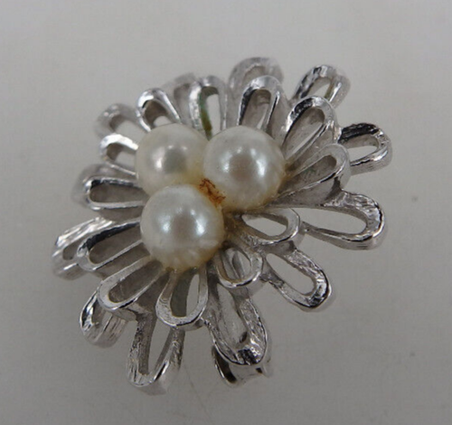 Kleine florale Brosche mit 3 Perlen Sterling Silber (107556) - Picture 3 of 6