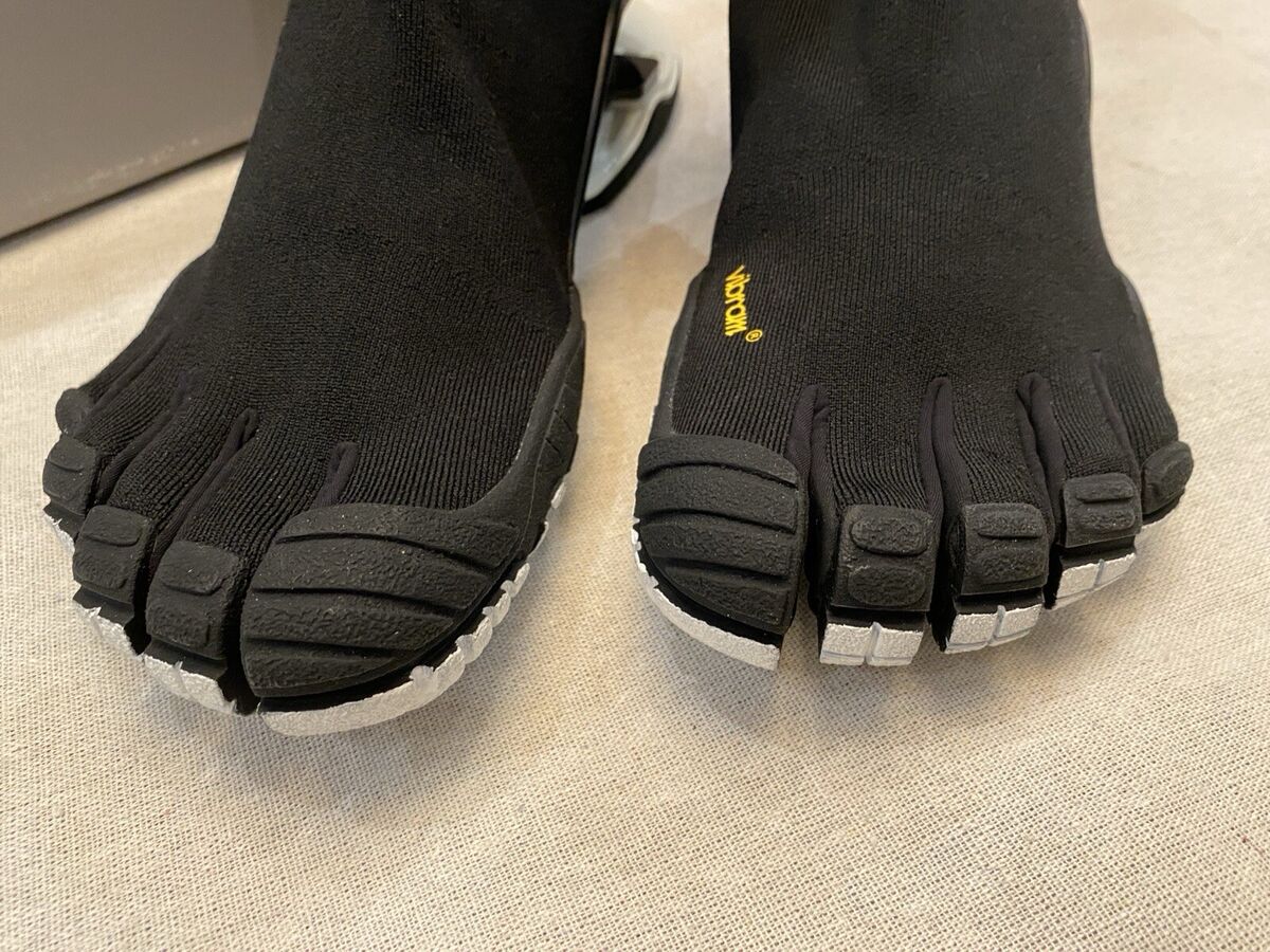 Balenciaga x Vibram Heel Knit Limited Sneaker - Size 45 (12 Balenciaga x Vibram Heel Knit Limited Sneaker - Size 45 (12
