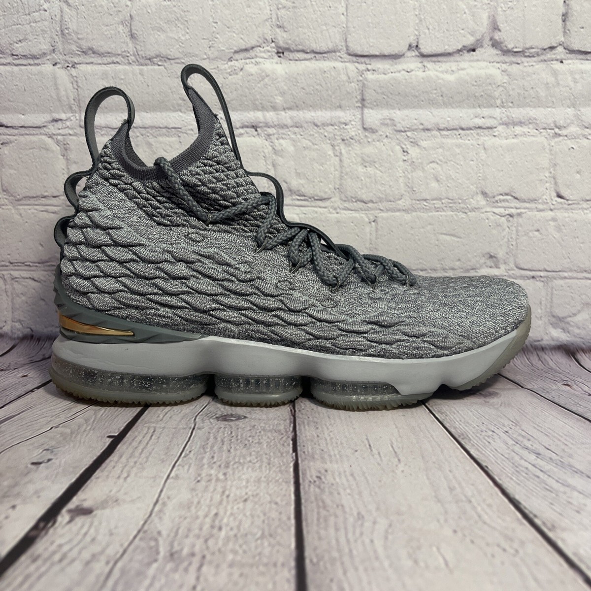 Nike Lebron 15 City Edition Grey Gold Shoes 897648-005 Men's Size