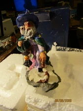 Vintage Enchanted Kingdom Wizard Night Watcher w Lantern Figure 5" KW-49073 wBox