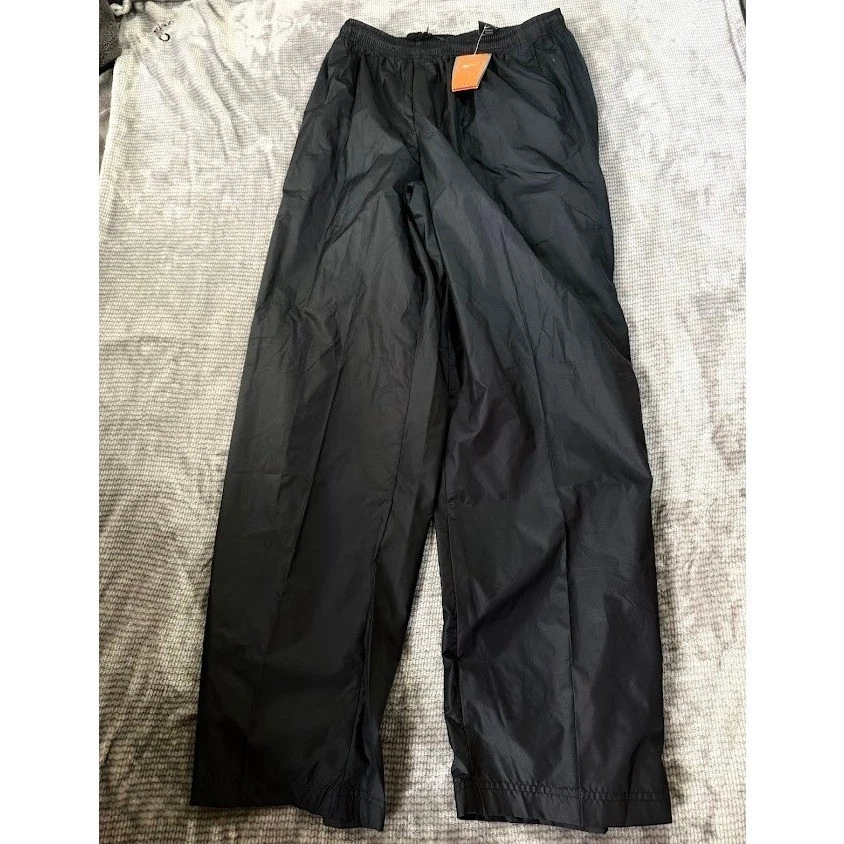 Nike Mens XXL Black Track Pants Windbreaker Athletic Training Warm Up NWT 32X32
Opens in a new windo