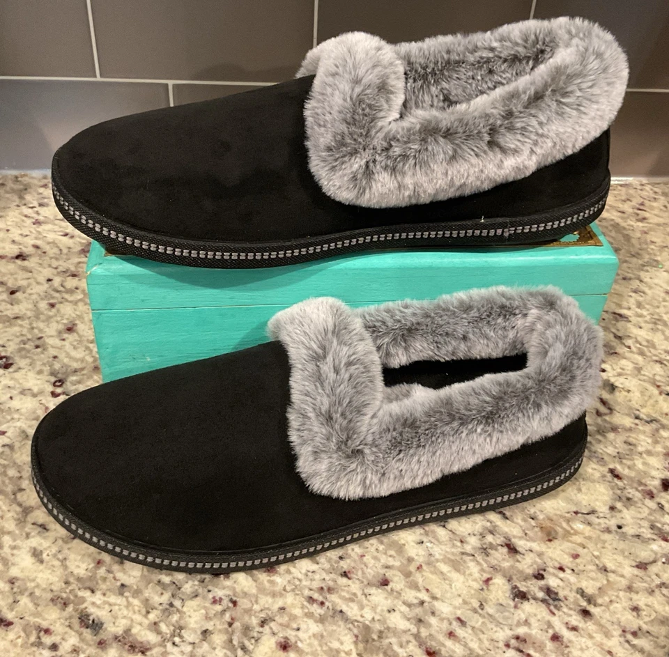 SKECHERS Womens Sz 7.5 Cozy Campfire Slipper Black/Grey Memory Foam Faux Fur NWT - Image 3 of 4