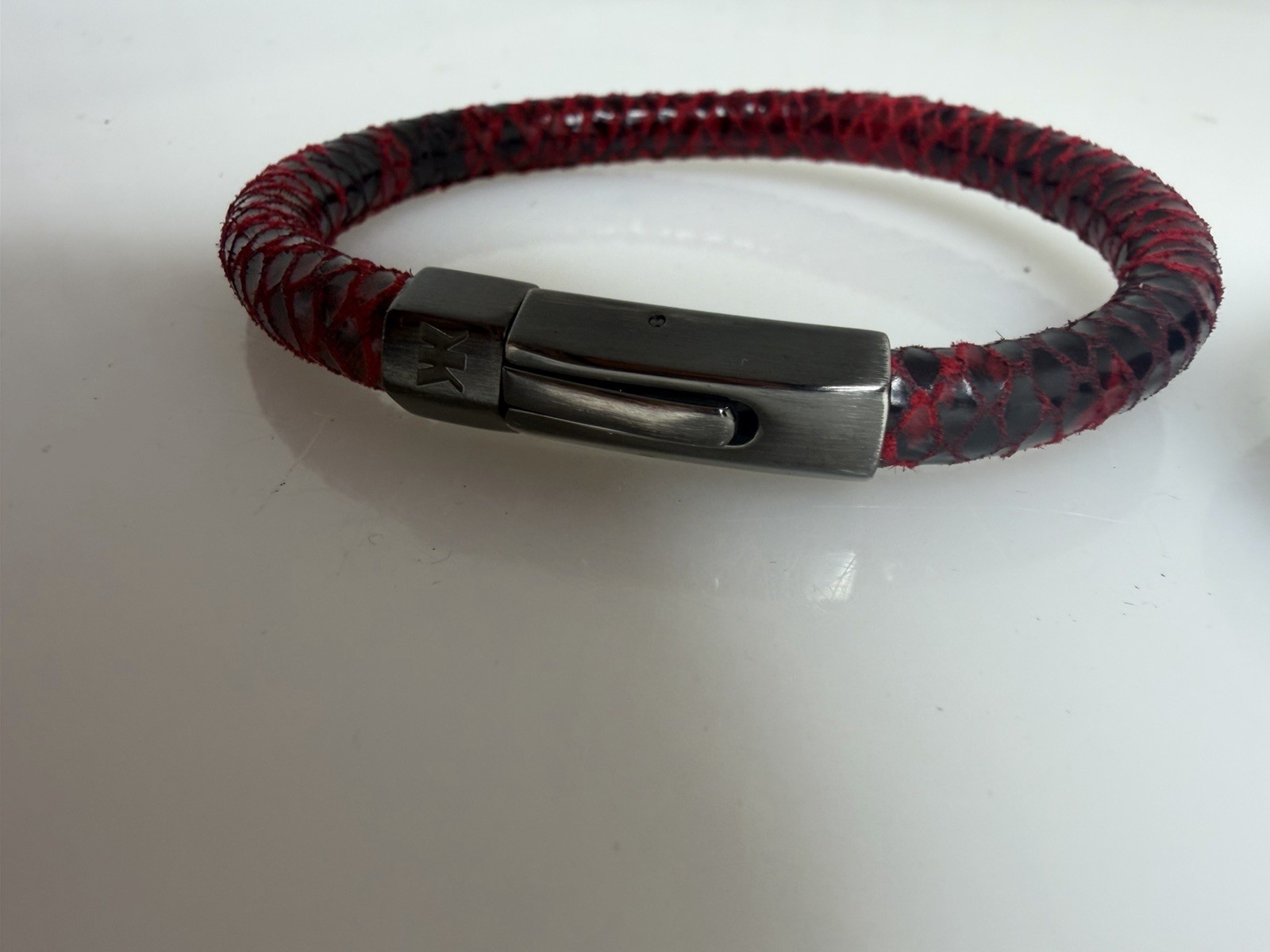 STINGRAY / PYTHON (5) LEATHER BRACELET MAGNETIC L… - image 5