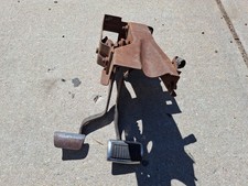 Clutch Brake Pedal Assembly A-body Dodge Plymouth Mopar 1967 - 1976 Manual Trans