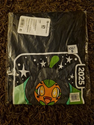 Ogerpon T Shirt S 2025 Exclusive Pokemon International Championships London EUIC - Bild 1 von 2