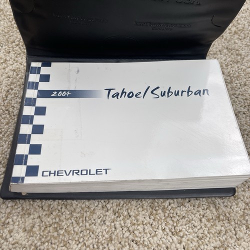 2004 Chevrolet Tahoe Suburban Owners Manual and case - Bild 2 von 6