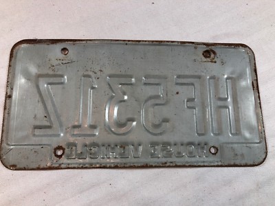 2001 OHIO License Plate HF531Z Red White Blue Nice HOUSE VEHICLE