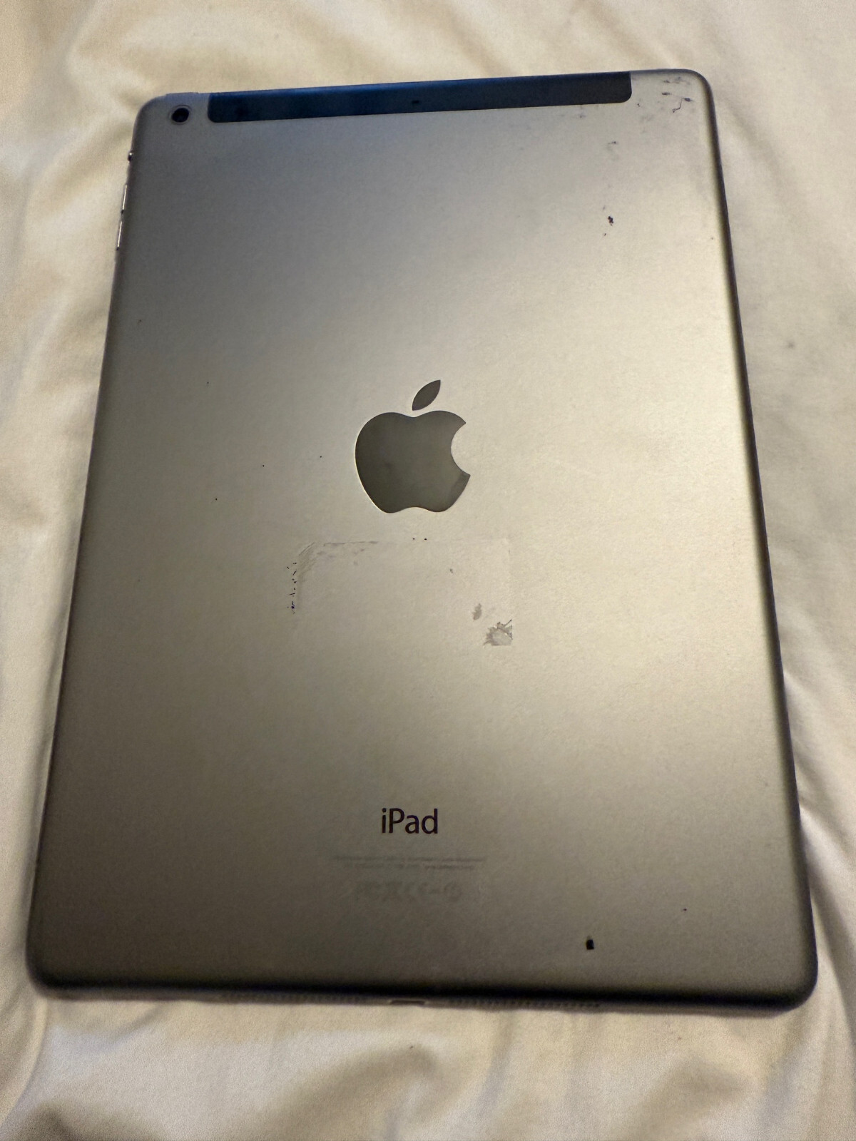 Apple iPad Air 9.7