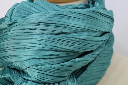 NWT PLEATS PLEASE Madame-T Turquoise Green Shawl Poncho ISSEY MIYAKE 276 8793 - Picture 6 of 6