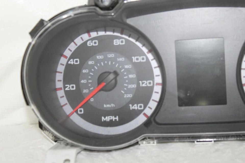 Cuadro de instrumentos velocímetro Mitsubishi Outlander/Lancer 2007-09 118.868 millas Foto 4 de 4