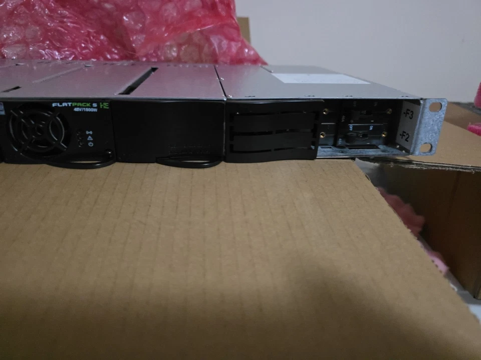 Eltek FlatPack 1U (for 3 Rect) W/ 2 Rectifiers W/Controller+web - Image 2 of 4