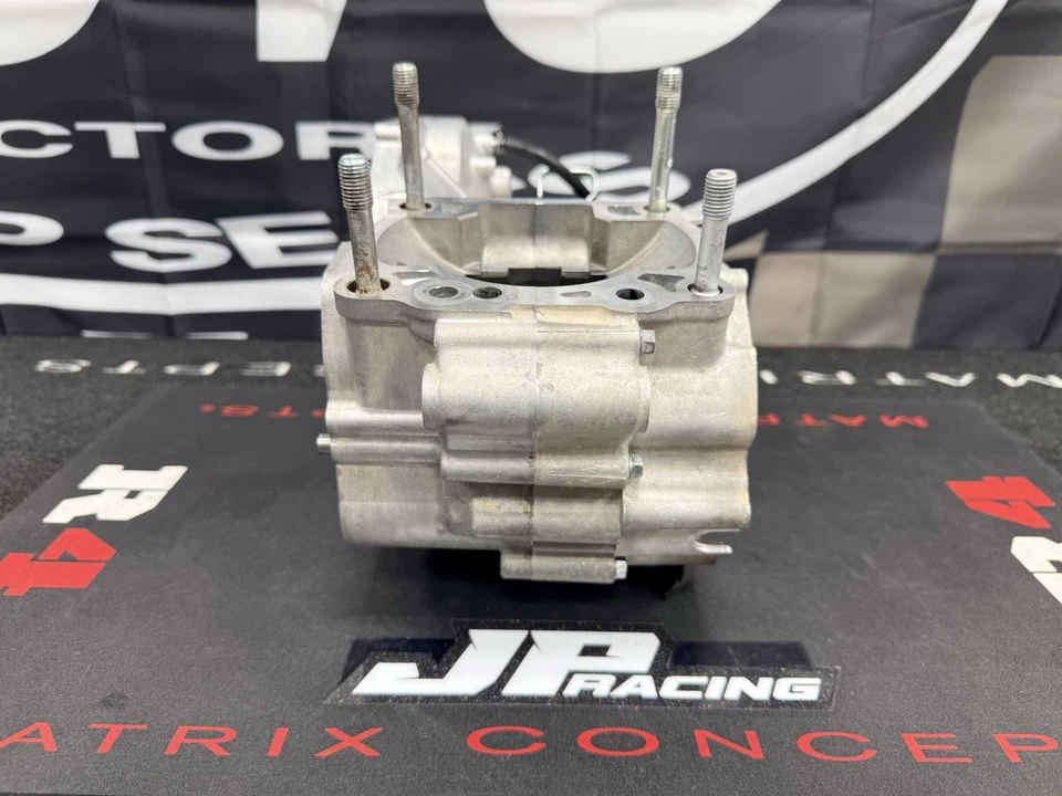 Оригинальный комплект картера 2003 KAWASAKI KX250 слева и справа! 14001-1307, хорошие чехлы KX250 - Изображение 4 из 4