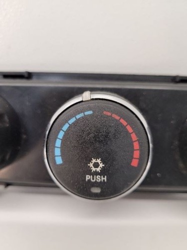 JEEP NITRO 2008-2009 Temperature Manual Control 55111816AD - Picture 3 of 12