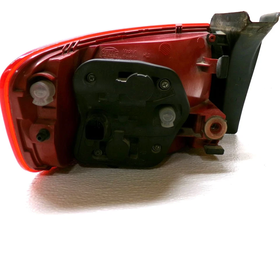 09-12 Conjunto de lámpara de luz trasera exterior derecha Audi A4 S4 Quattro 8K5945096E OEM Foto 3 de 4