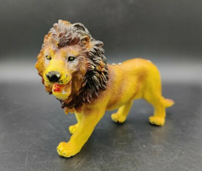 Vintage Lion Roaring Painted Toy Realistic Animal Figure CE 6.5'' Long