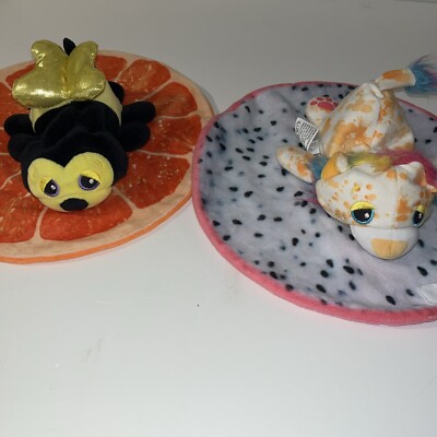 Cutetitos Fruititos Series 4 Lionito Sherbetito & Bumble Bee Plush Beanbag& Wrap