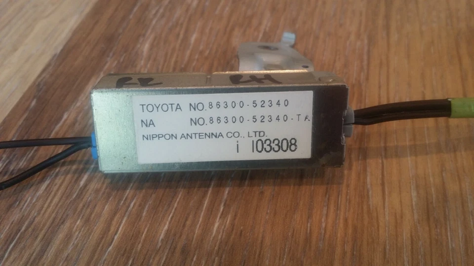 Conjunto de antena amplificador OEM TOYOTA YARIS 2006-2012 1,5 L 86300-52340 Foto 2 de 4