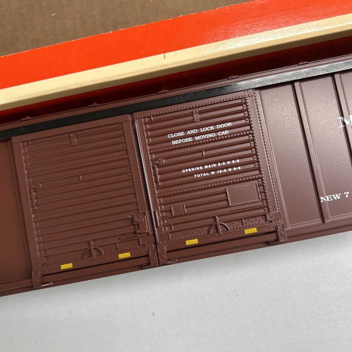 New O Gauge 3-Rail Lionel 6-52090 PM Pere Marquette Double Door