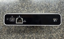 Ubiquiti UniFi Cloud Key Gen2 Plus  Switch 8 8-Port Gigabit Ethernet 1 PoE 