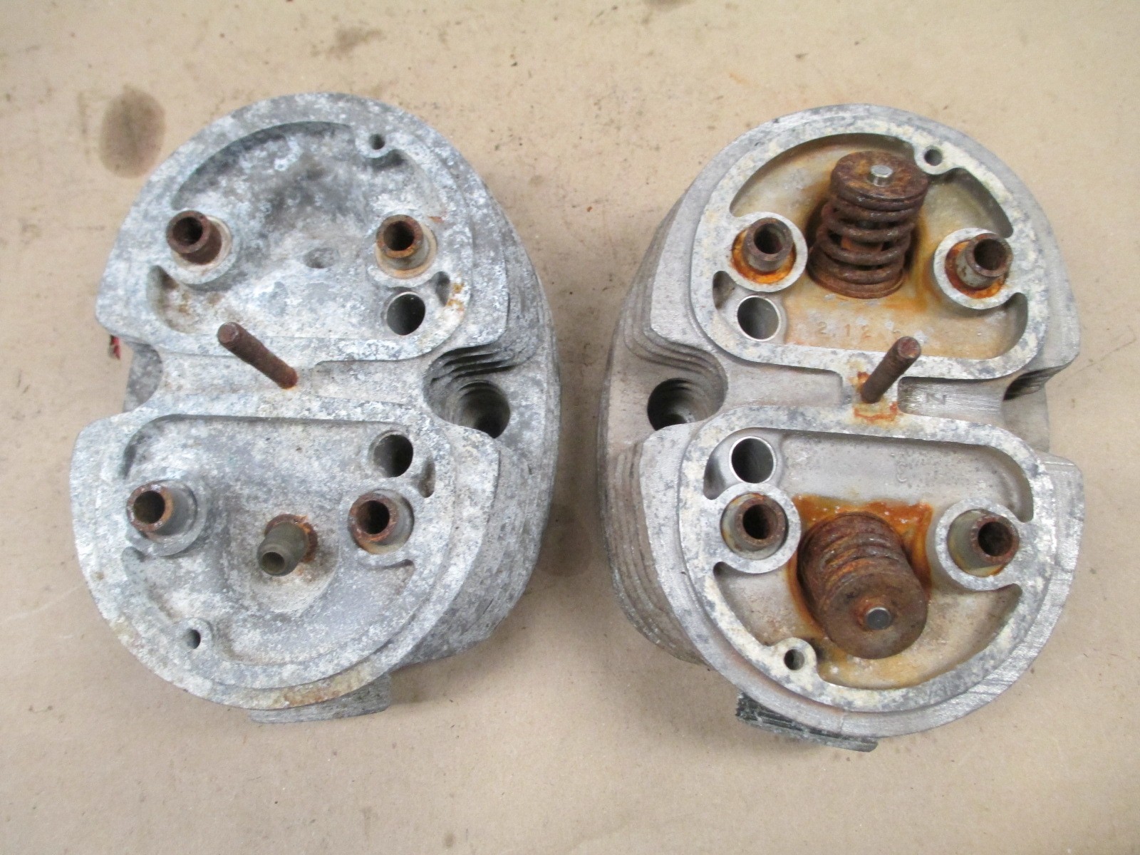 BMW R75/5 airhead Engine cylinder heads