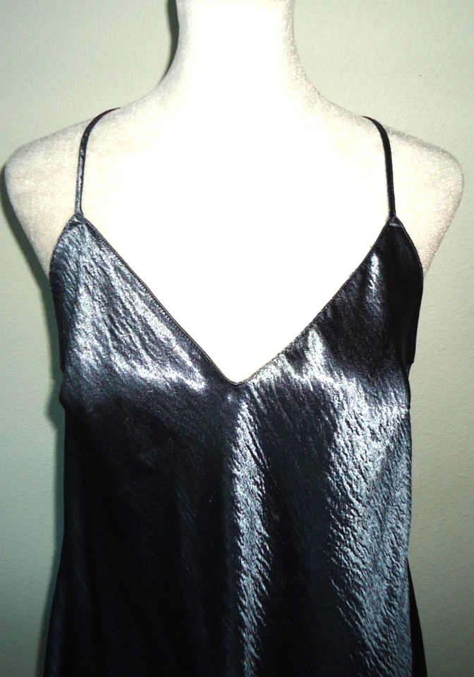 Vestido sin Mangas Victoria’s Secret Satinado Jacquard Gris Azul Floral Espalda Abierta Talla-XL Foto 3 de 4