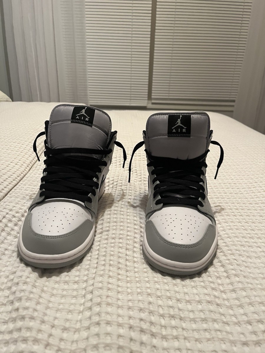 【NIKE】 AIR JORDAN 1 MID★LIGHT SMOKE GREY★大人気★ More Grey Vibes For The Air Jordan 1 Mid