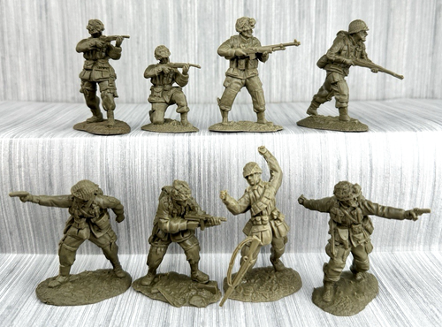 Conte Collectibles - WWII US Paratroopers 8 Poses 54mm Toy Soldiers