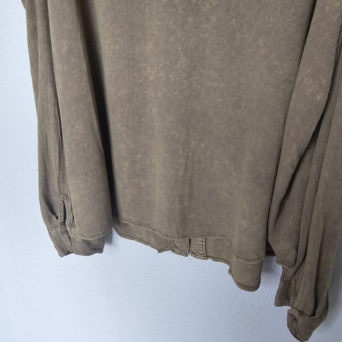 Umgee Ruffle Cold Shoulder Button Up Green Blouse Long Sleeve Size M Medium - Picture 9 of 10