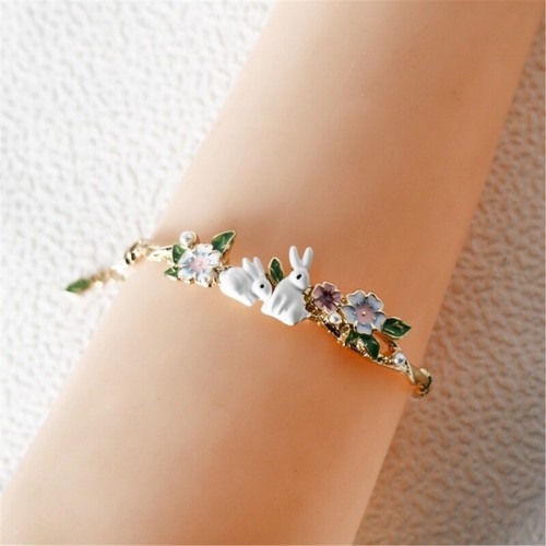 Alloy Rabbits and Flower Hand Chain Versatile Women Accessory for Everyday Style - Picture 7 of 8