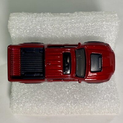 人気‼️米国ミニカー　HOT WHEELS20 2022 Hot Wheels '20 Toyota Tacoma 1:64 Diecast Diorama