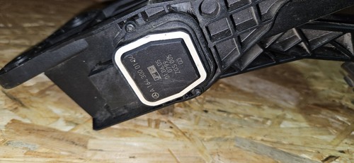 Mercedes-Benz M-Class ML320CDI 4-matic Diesel Accelerator Pedal A1643000104 - Picture 3 of 5